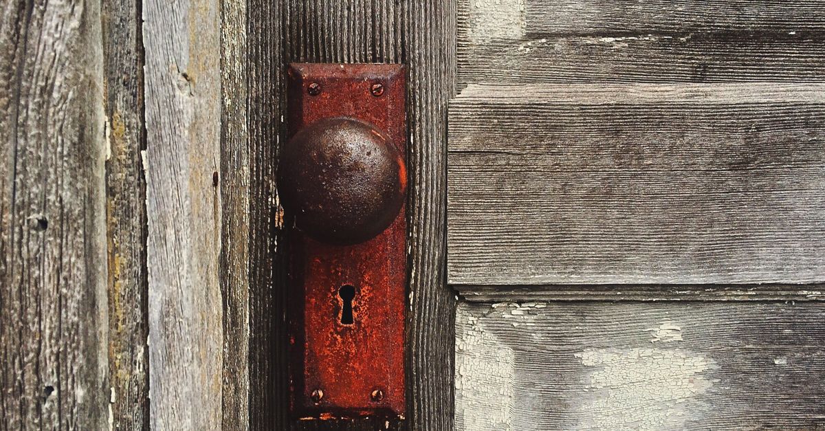 Mortise Lock vs. Door Knob Lock: What Older Maplewood Homes Actually Have — Maplewood Locksmith
