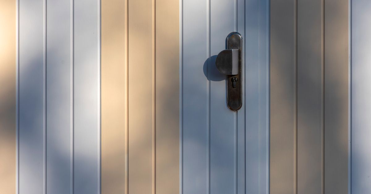door handle lock hardware — Maplewood Locksmith