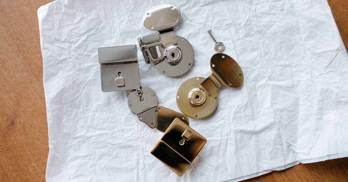 key cutting brass metal — Maplewood Locksmith