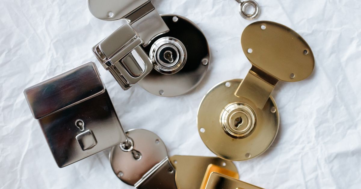 key cutting brass metal — Maplewood Locksmith